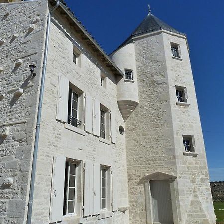 Bessines Logis De Pierre Levee B&B 외부 사진