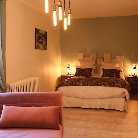 Bessines Logis De Pierre Levee B&B 외부 사진