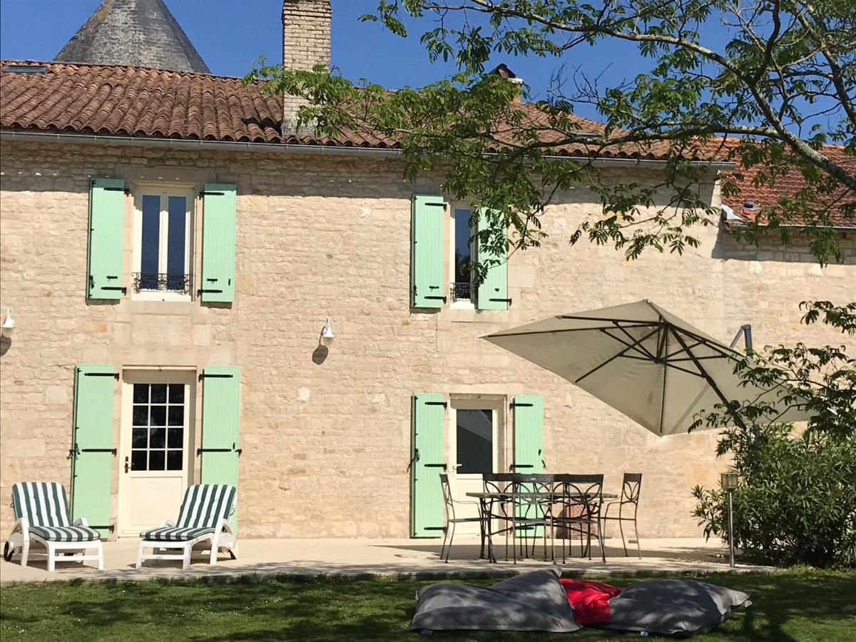 Bessines Logis De Pierre Levee B&B 외부 사진