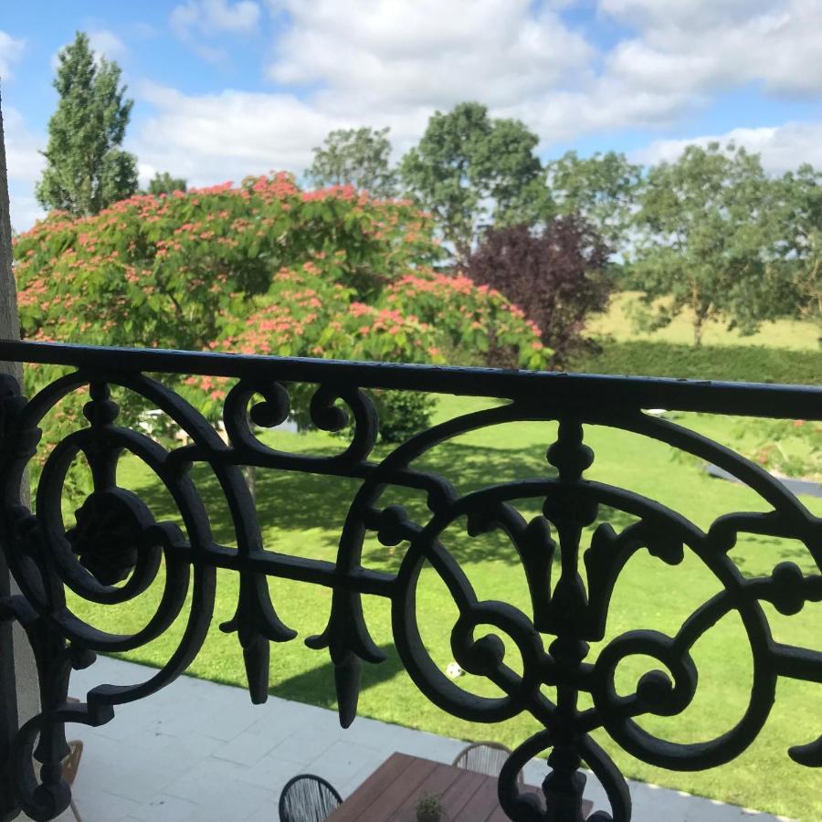 Bessines Logis De Pierre Levee B&B 외부 사진