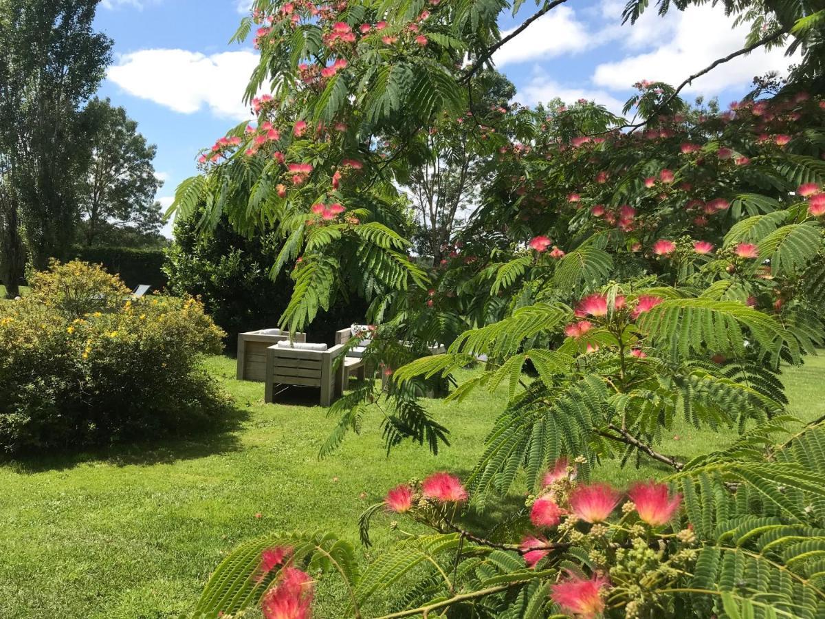 Bessines Logis De Pierre Levee B&B 외부 사진
