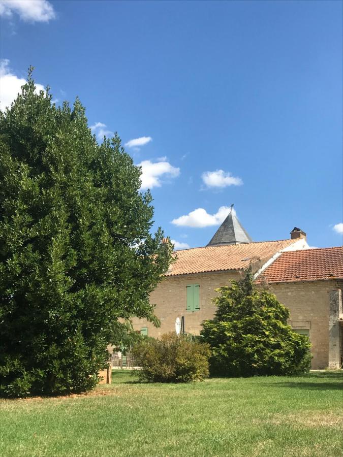 Bessines Logis De Pierre Levee B&B 외부 사진